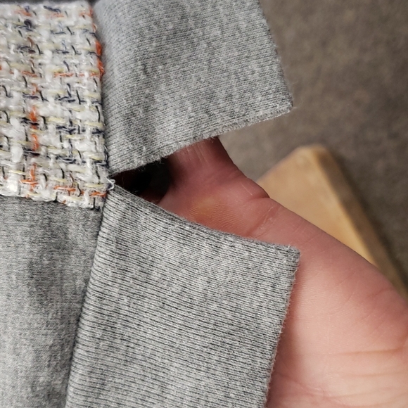 Gap Sweatshirt, Medium - Picture 4 of 8